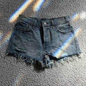 Authentic Levi Jean Shorts size 25